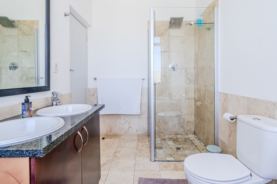 2 Bedroom Property for Sale in Camps Bay Western Cape